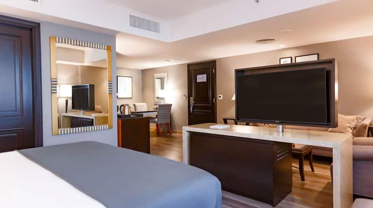 Doubletree By Hilton Buenos Aires Hotel Exterior photo Suite
