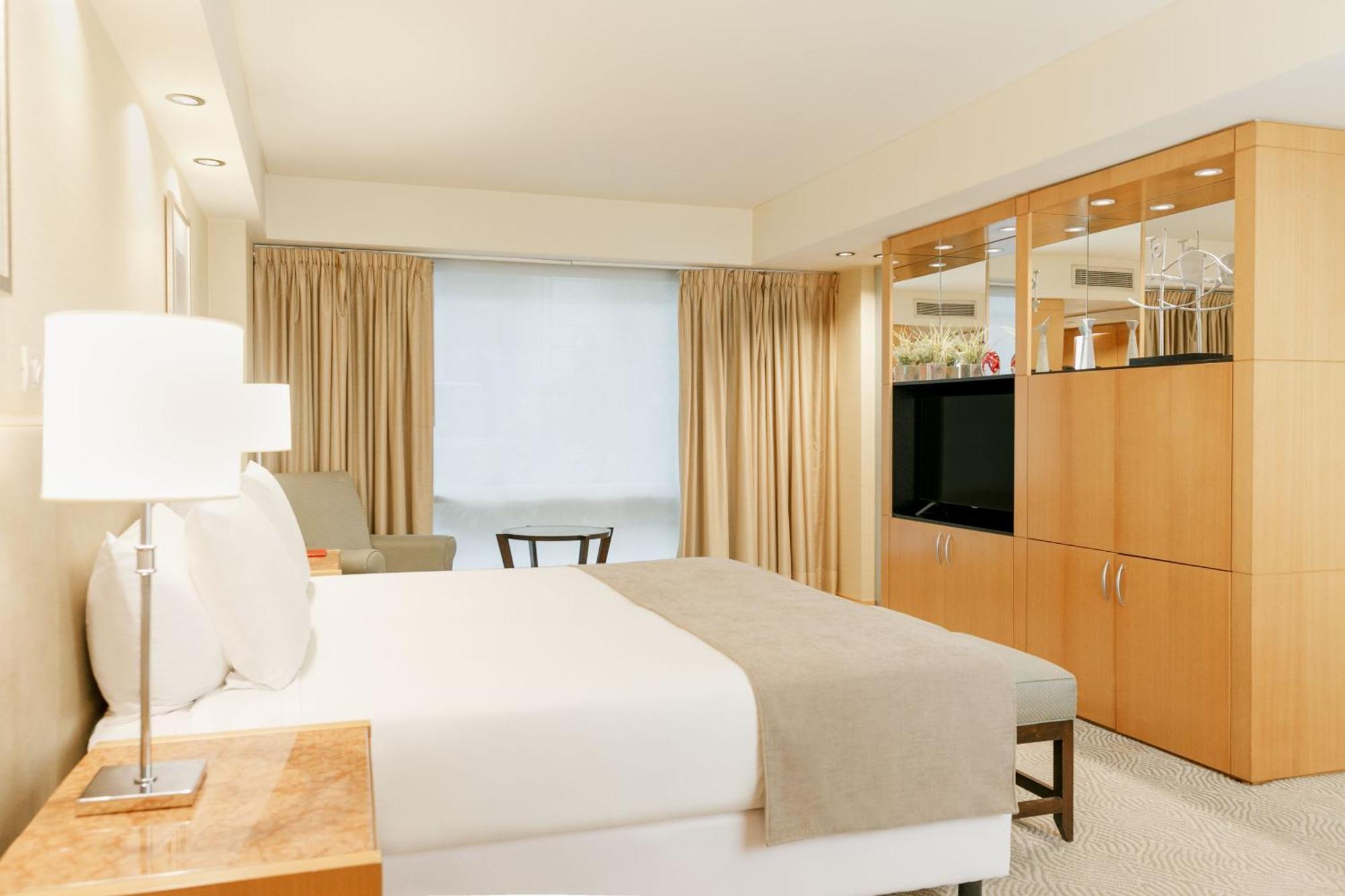 Doubletree By Hilton Buenos Aires Hotel Exterior photo A typical room at the hotel